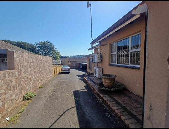 10 BEDROOM HOUSE FOR SALE IN KENVILLE